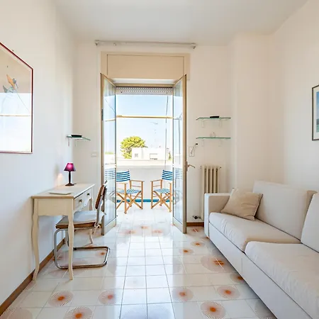 Apartment Margari Bright With Parking *