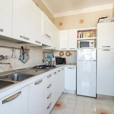 Margari Bright With Parking Apartment Otranto