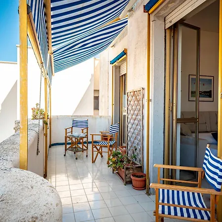 Margari Bright With Parking Apartment Otranto