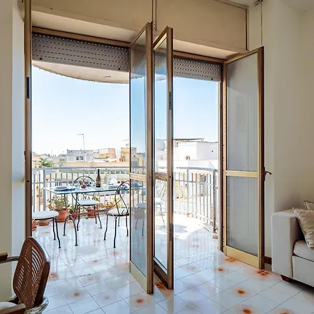 Margari Bright With Parking Otranto