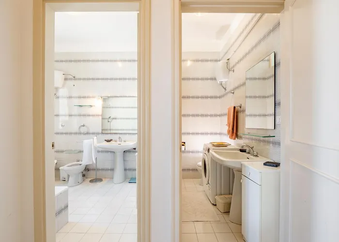 Guesthost - Margari Bright With Parking Appartement